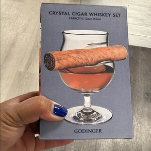 Godinger Crystal Whiskey Glass with Cigar Holder